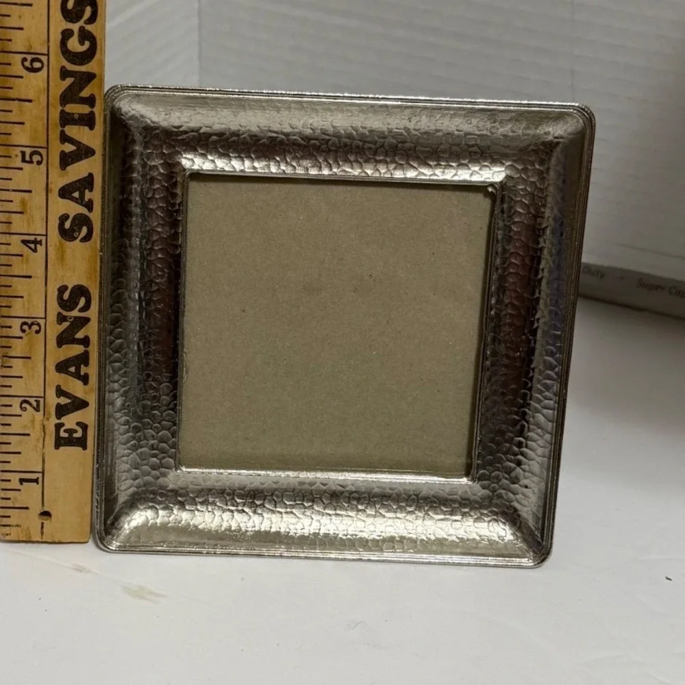 Max‎ Studio Home Hammered Metal Photo Frame – Silver